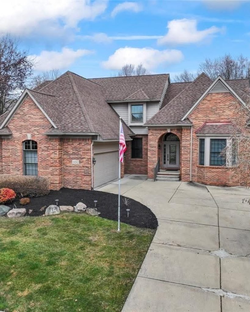 B069CD2B-EDEE-46DC-AF26-3289368C7487